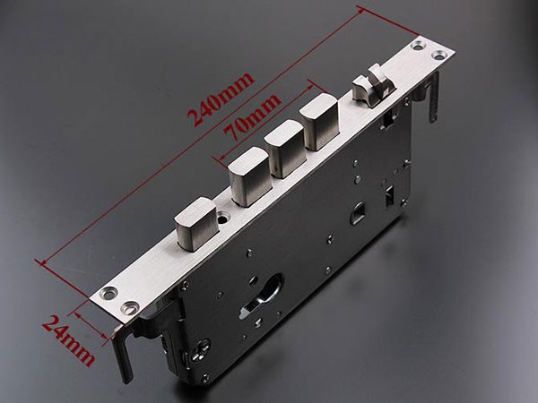 淮安上門(mén)換鎖電話(汽車開(kāi)鎖電話)