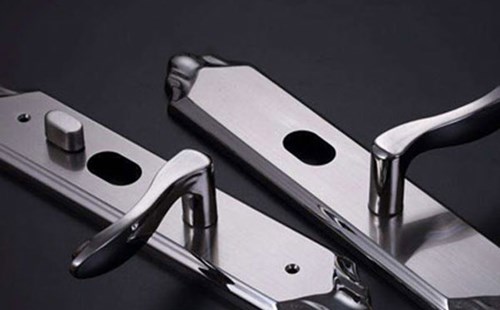 貴陽(yáng)換鎖芯(開鎖公司電話號(hào)碼)